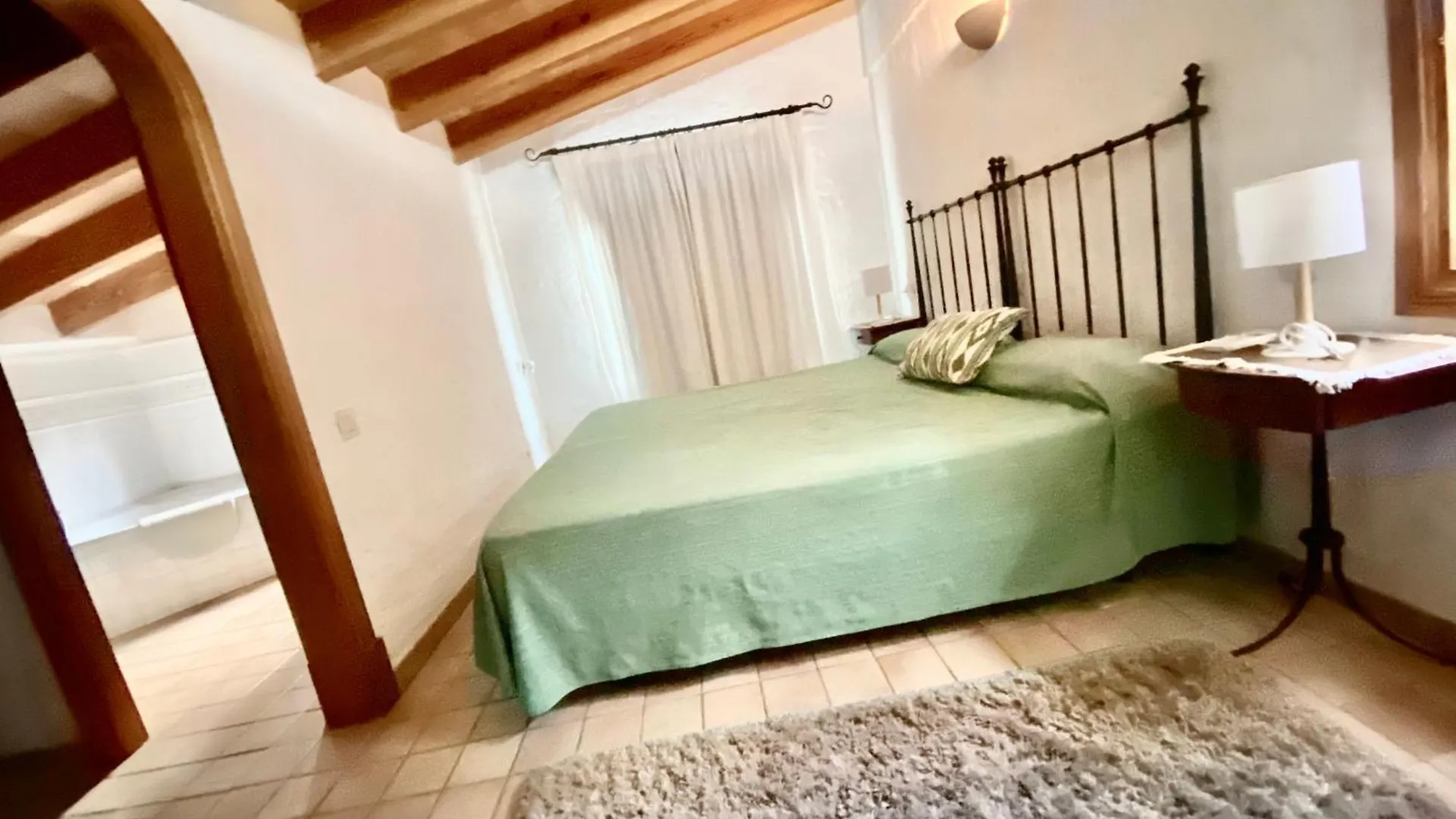 Ullal - Rural Charm Approx 73000 Meters Villa And Outdoor Adventure Agritourism Apartment With Private Mountain Path Approximately 5 Minutes Walking From The Beach Ideal For Relaxation Port de Pollenca