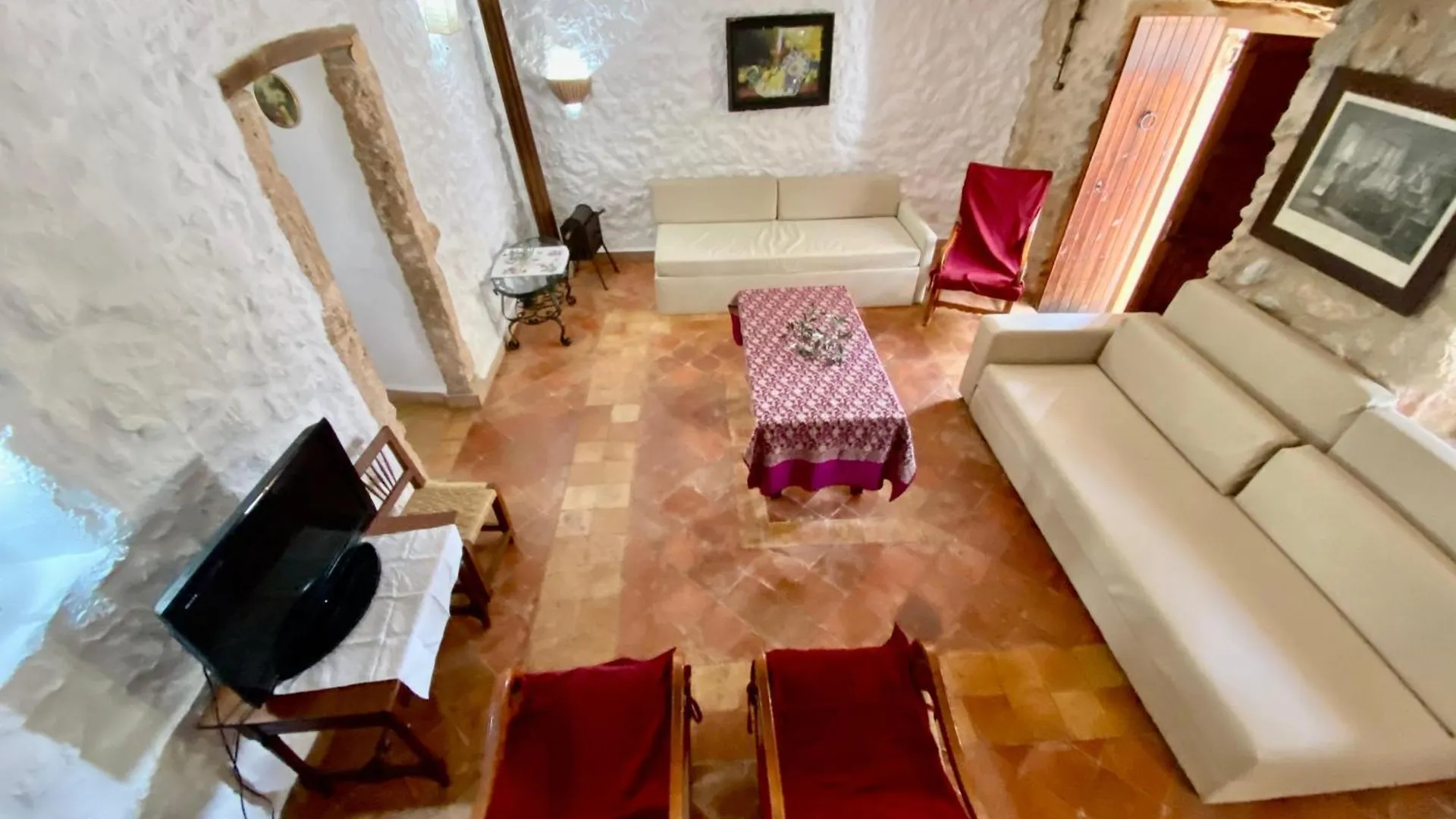 Ullal - Rural Charm Approx 73000 Meters Villa And Outdoor Adventure Agritourism Apartment With Private Mountain Path Approximately 5 Minutes Walking From The Beach Ideal For Relaxation Port de Pollenca