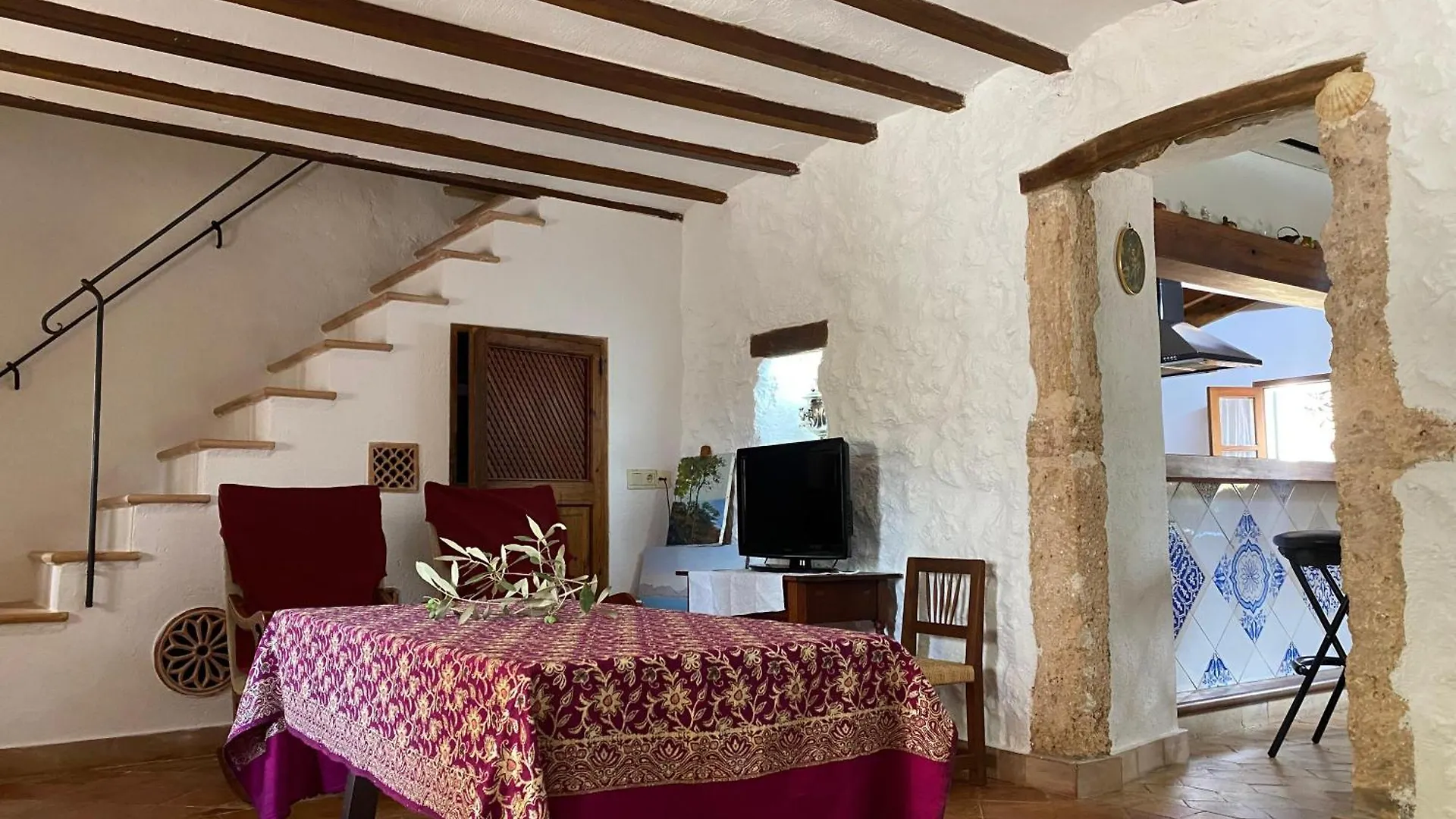 Ullal - Rural Charm Approx 73000 Meters Villa And Outdoor Adventure Agritourism Apartment With Private Mountain Path Approximately 5 Minutes Walking From The Beach Ideal For Relaxation Port de Pollenca