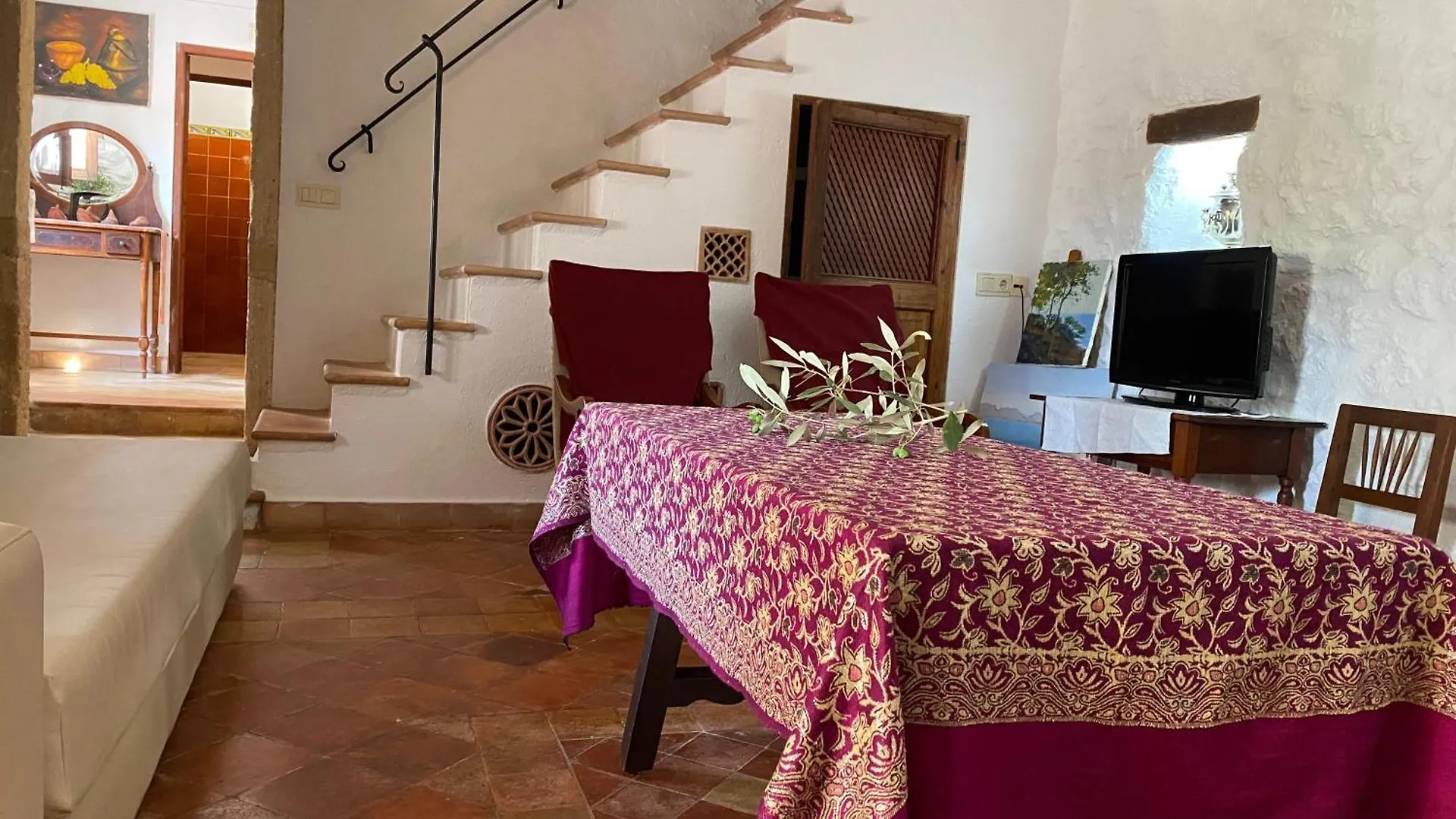 Ullal - Rural Charm Approx 73000 Meters Villa And Outdoor Adventure Agritourism Apartment With Private Mountain Path Approximately 5 Minutes Walking From The Beach Ideal For Relaxation Port de Pollenca