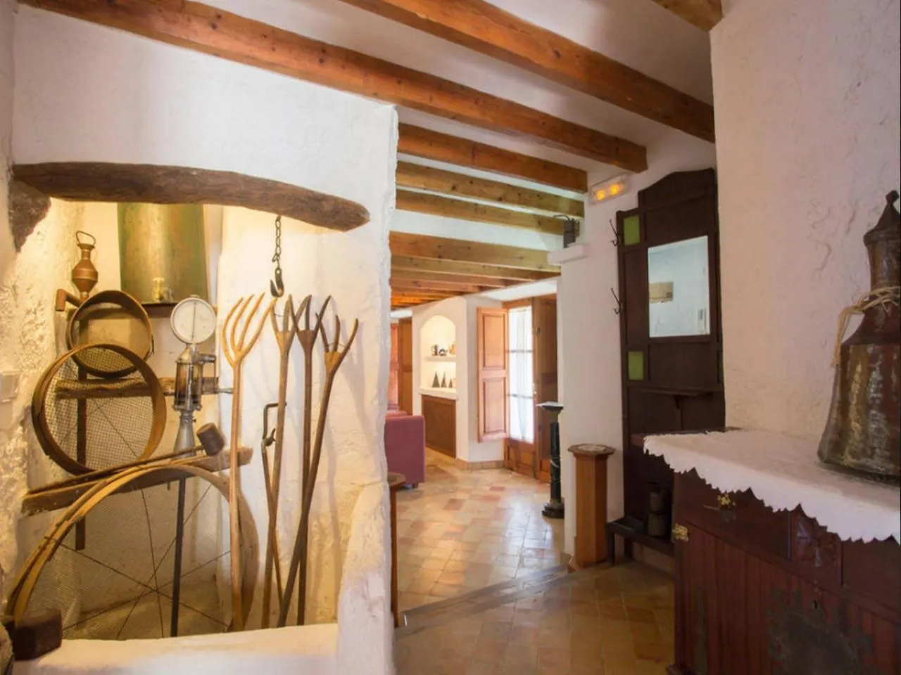 Ullal - Rural Charm Approx 73000 Meters Villa And Outdoor Adventure Agritourism Apartment With Private Mountain Path Approximately 5 Minutes Walking From The Beach Ideal For Relaxation Port de Pollenca